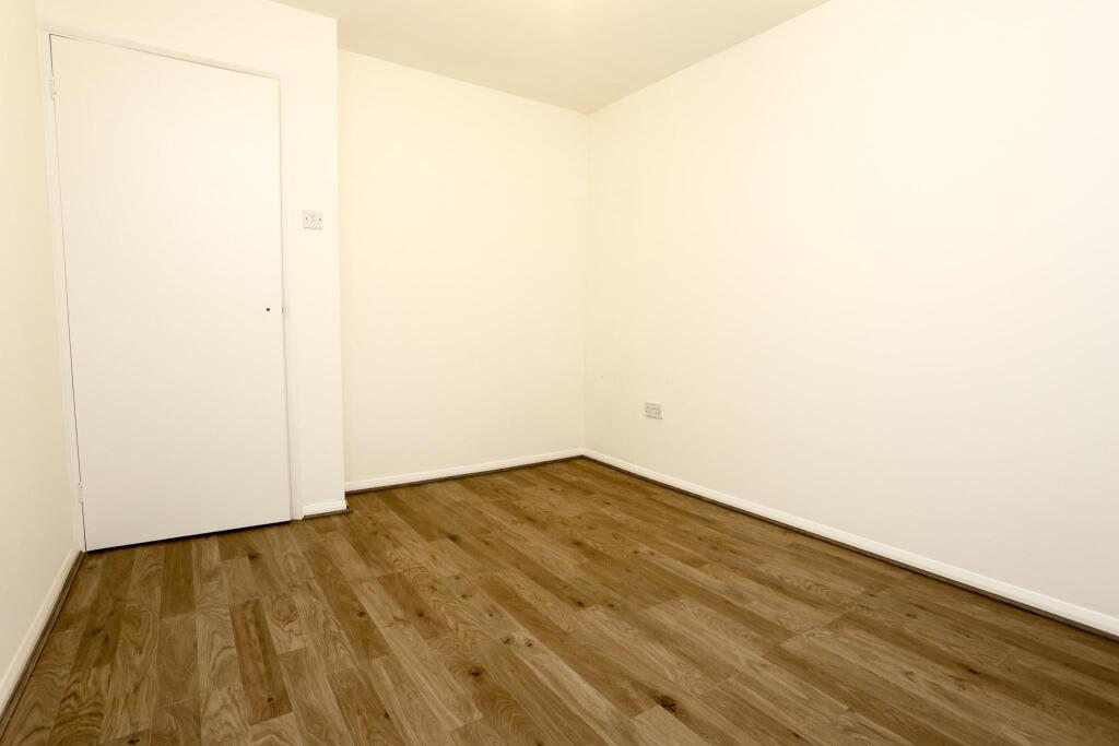 Photo9