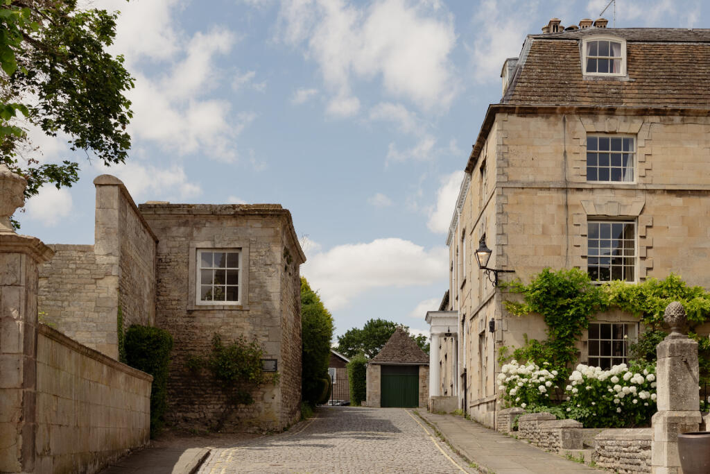 295543 -  Barn Hill, Stamford-77.jpg