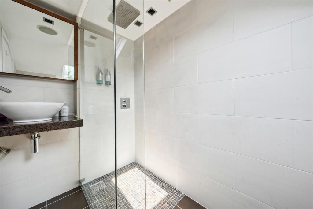 Glebe Street, W4 - FOR SALE