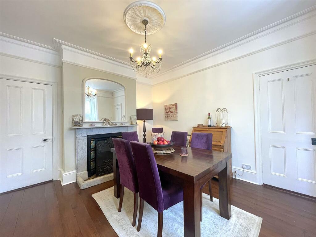 Dining Room (2).jpeg