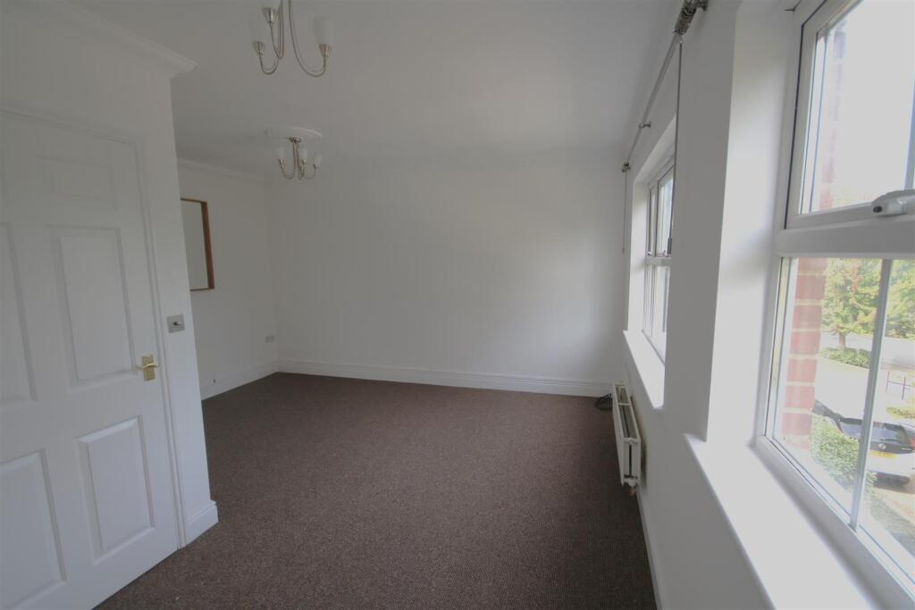 Living Room b.JPG