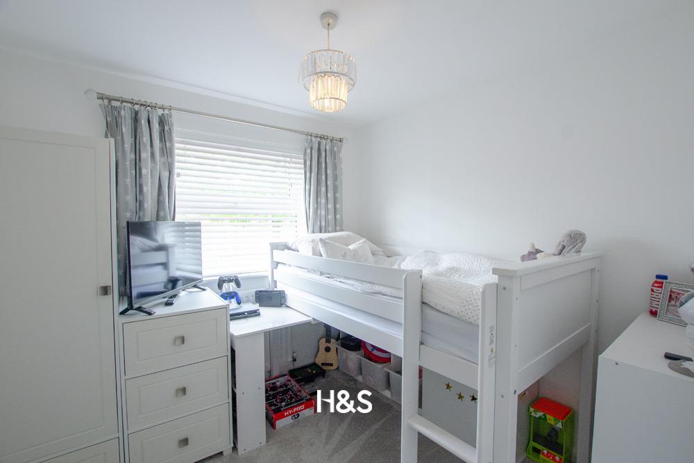 27 Witham - Bed3.jpg