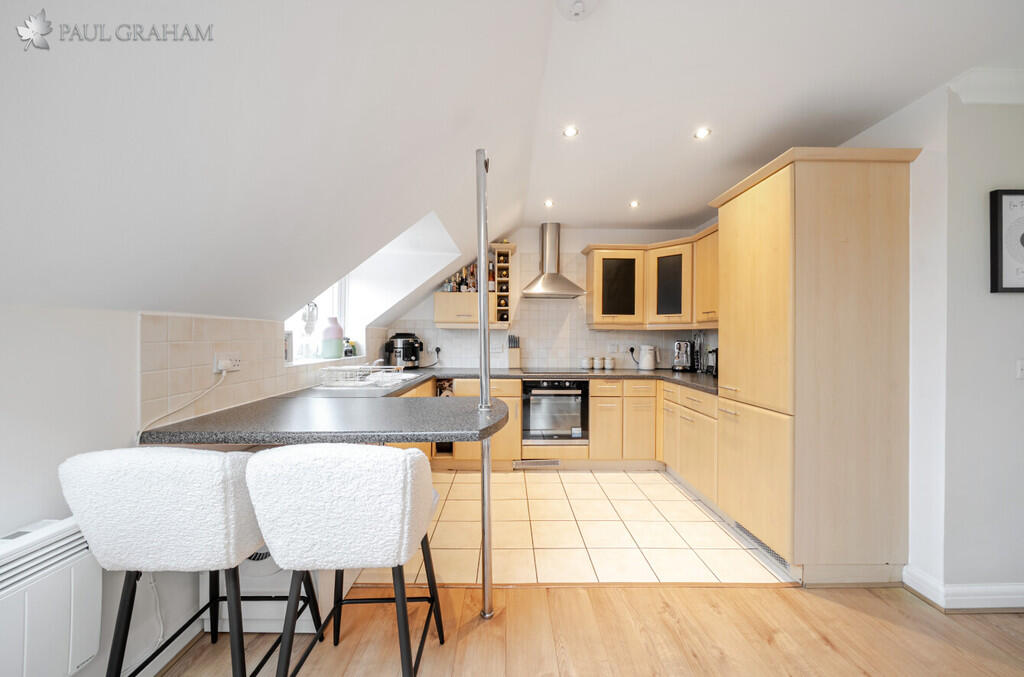 33c689e3-2bb9-42e...