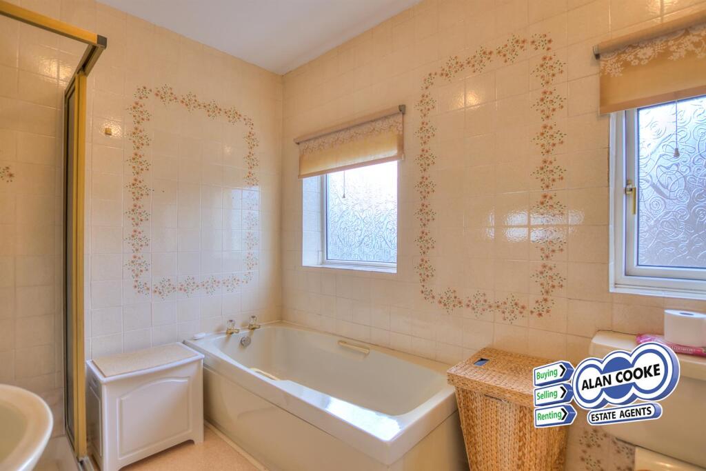 HOUSE BATHROOM