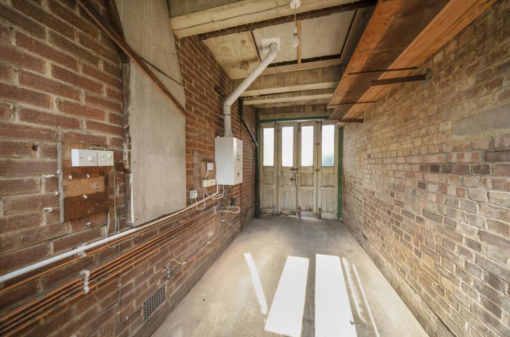 Davidson Frost-Wellings, DFW, Anmersh Grove, Stanm