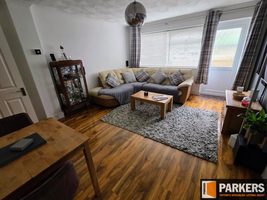 Spacious Reception Room