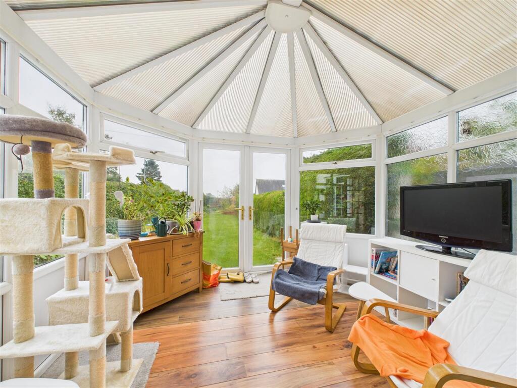 CAM03303G0-PR0238-STILL005.jpg