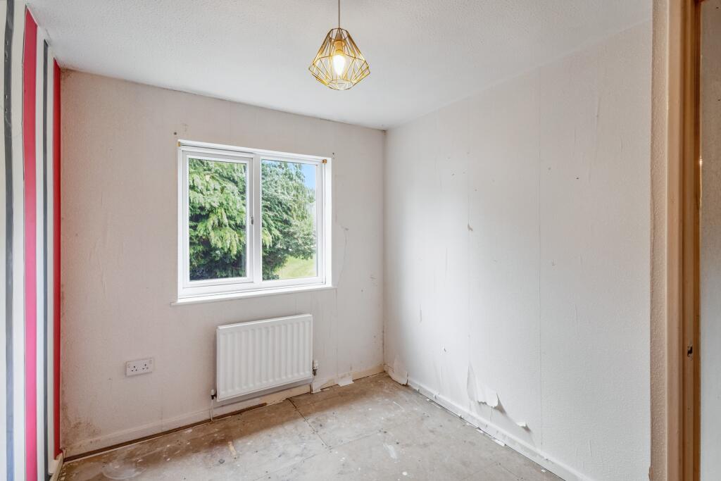 45 Shelley Grove, Bradford, West Yorkshire, BD8 0JZ