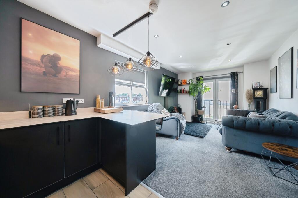 11. Kitchen: living room