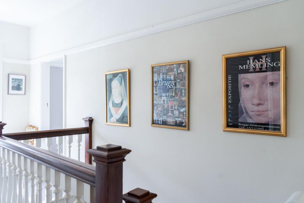 First Floor Galleried Landing