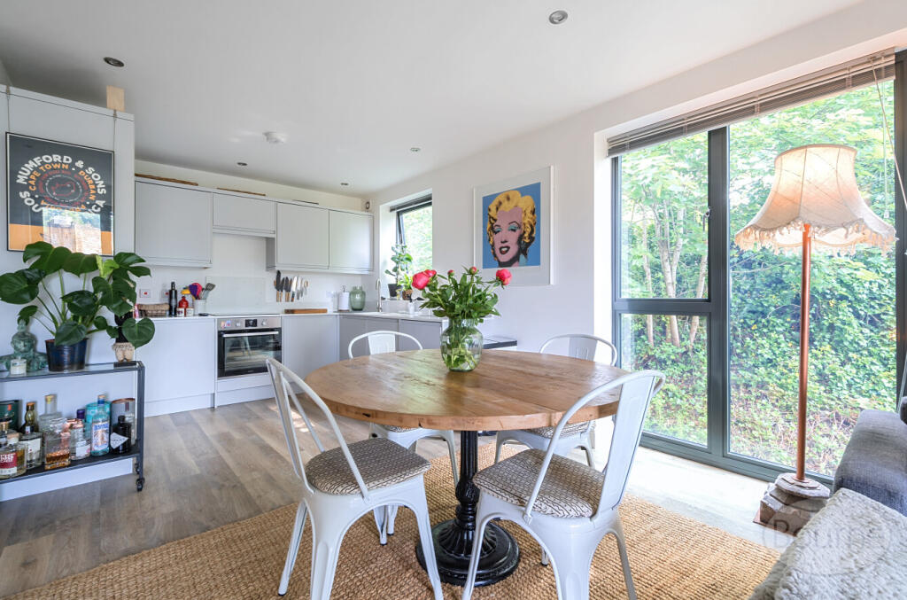 521eba40-28a0-458...