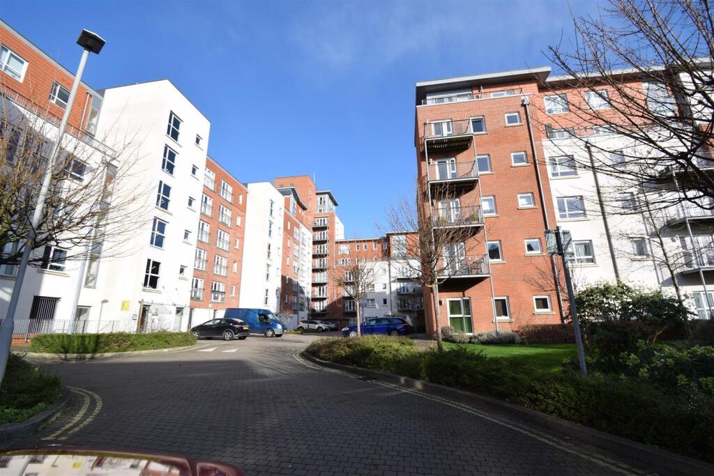 Avenel Way, Poole