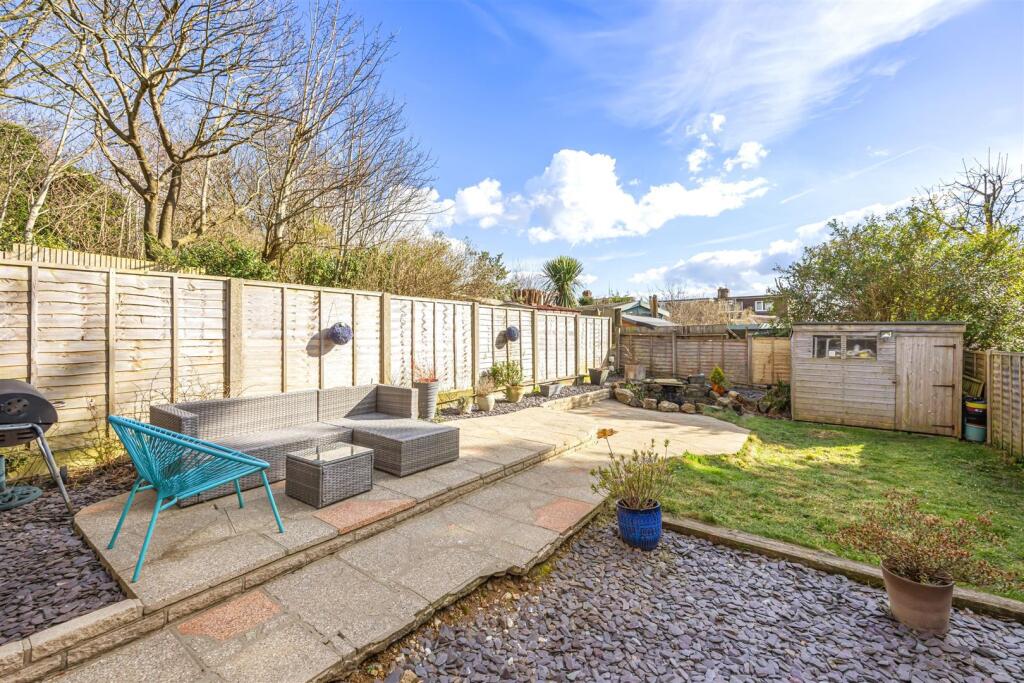 Barnet Way 19 GARDEN 2.jpeg