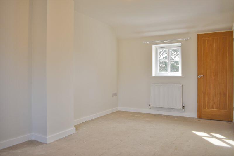 Bedroom 1 alt
