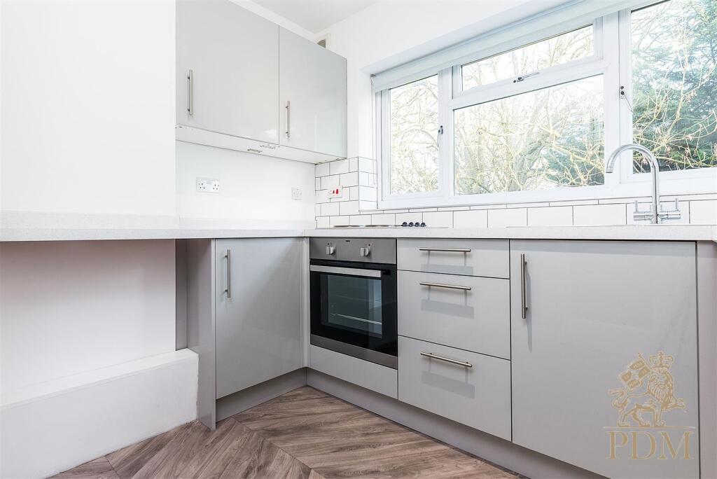 17 Willow Court West Bridgford Nottingham NG2 7HP