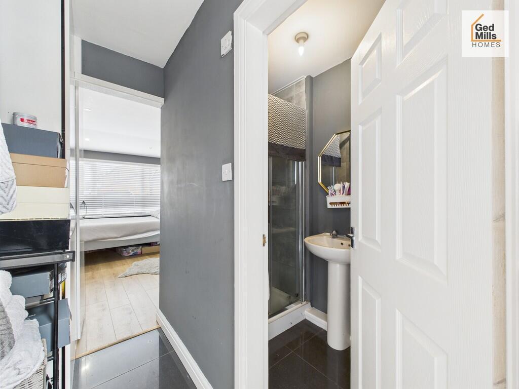 CAM04261G0-PR0069...