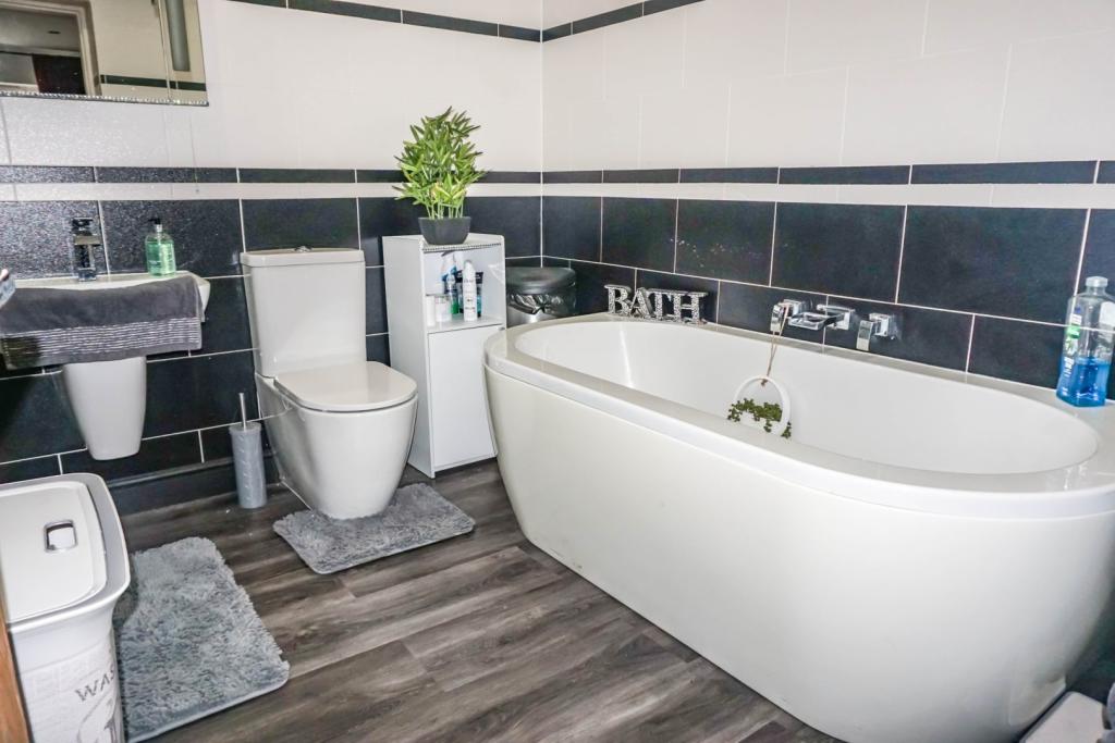 Master En-suite