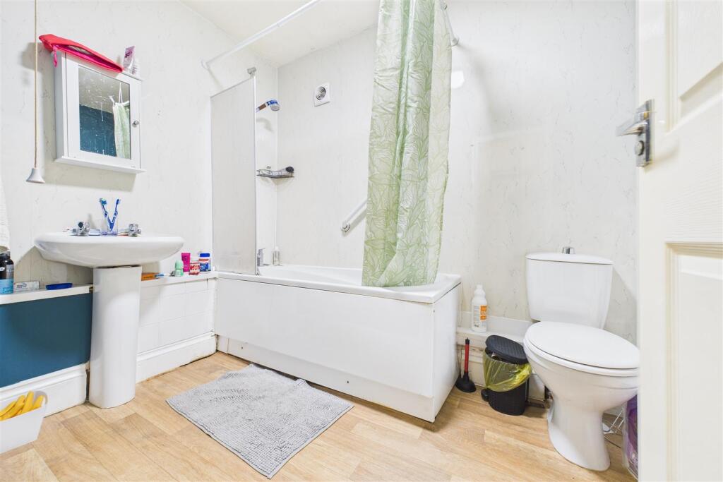 Flat B, 284, Gloucester Road, Horfield, Bristol BS