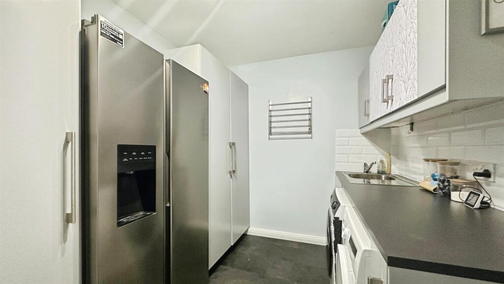 2df5b0c6--4163-B891-B1A18708BC2E-72555-000017353EA