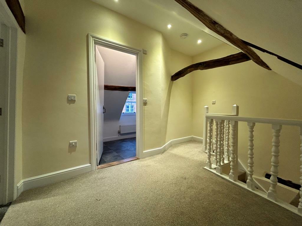 SECOND FLOOR LANDING