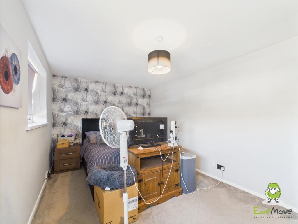 EweMove Estate Agents Basingstoke - Paddock Road 