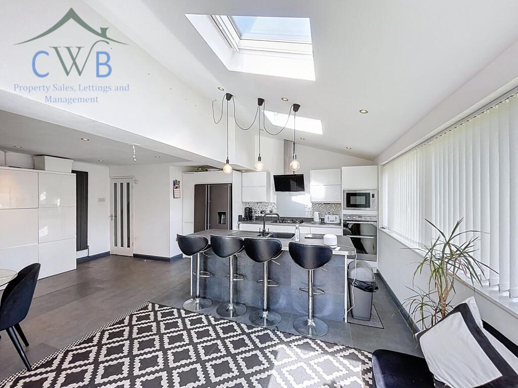 Kitchen/Diner/Family Room