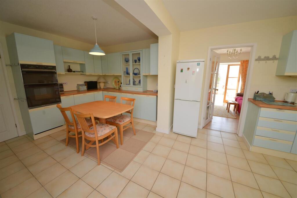 Kitchen / Diner