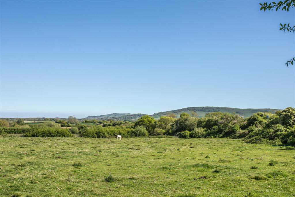 1 Meadow View Ext17.jpg