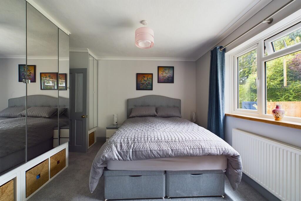 CAM01689G0-PR0401...