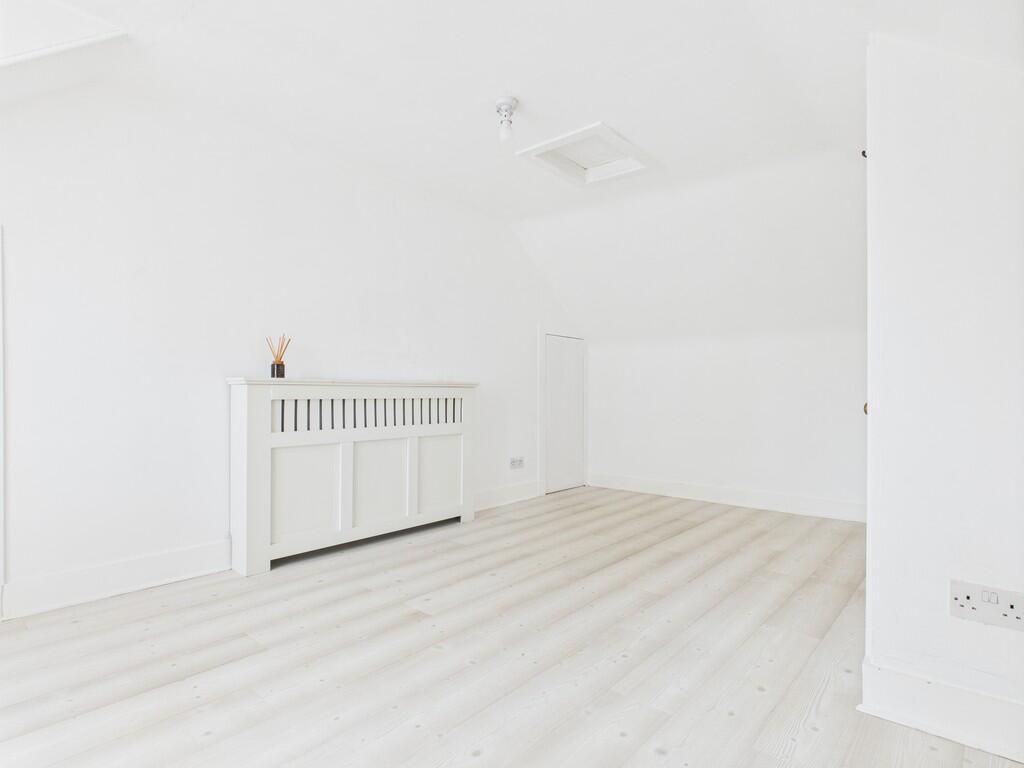 CAM05526G0-PR0005...