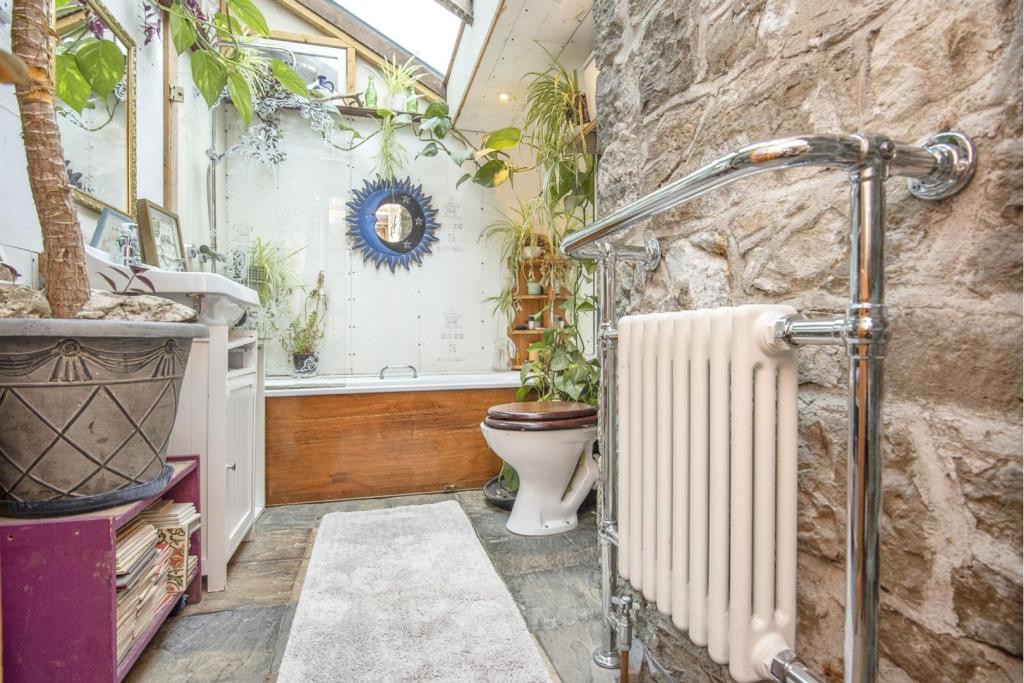 Downstairs Bathroom