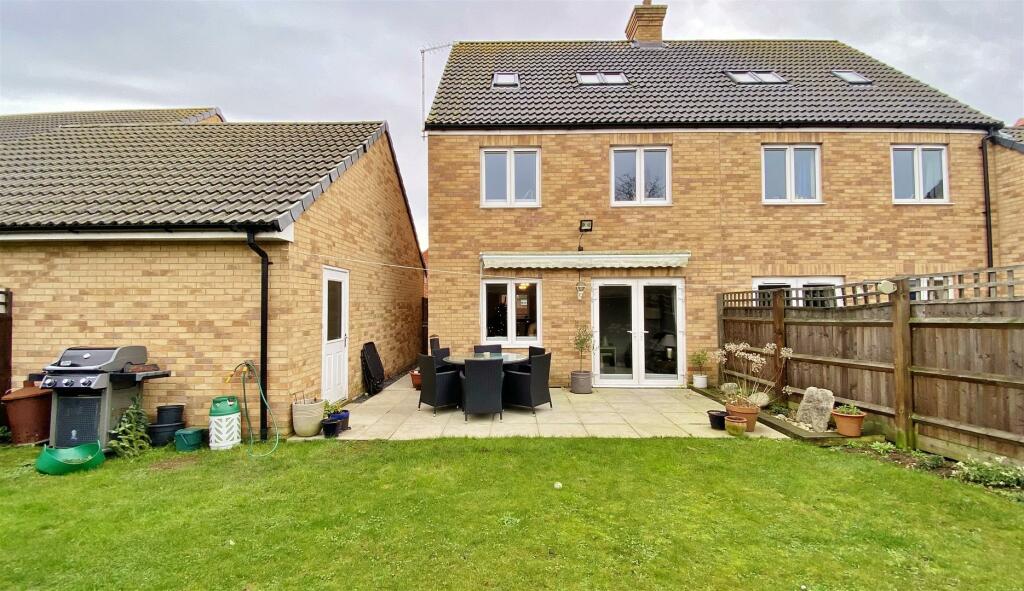 Outside - Rear