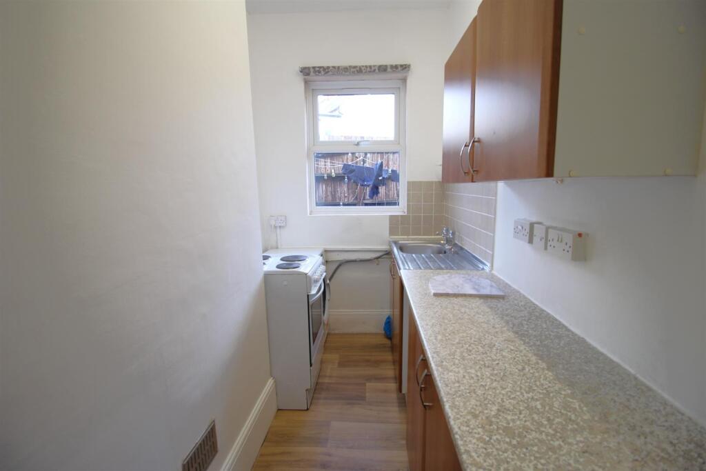 Kitchen.JPG