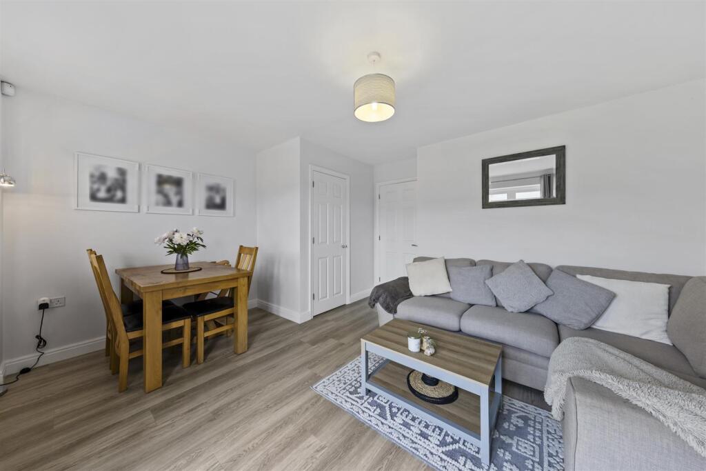 Living/Dining Room