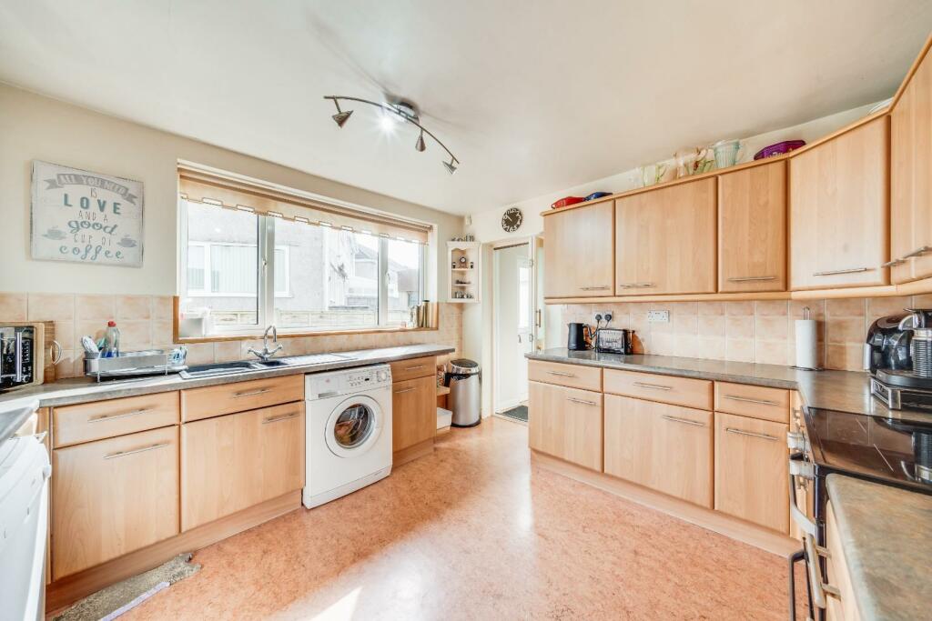 A4 - Kitchen.jpg