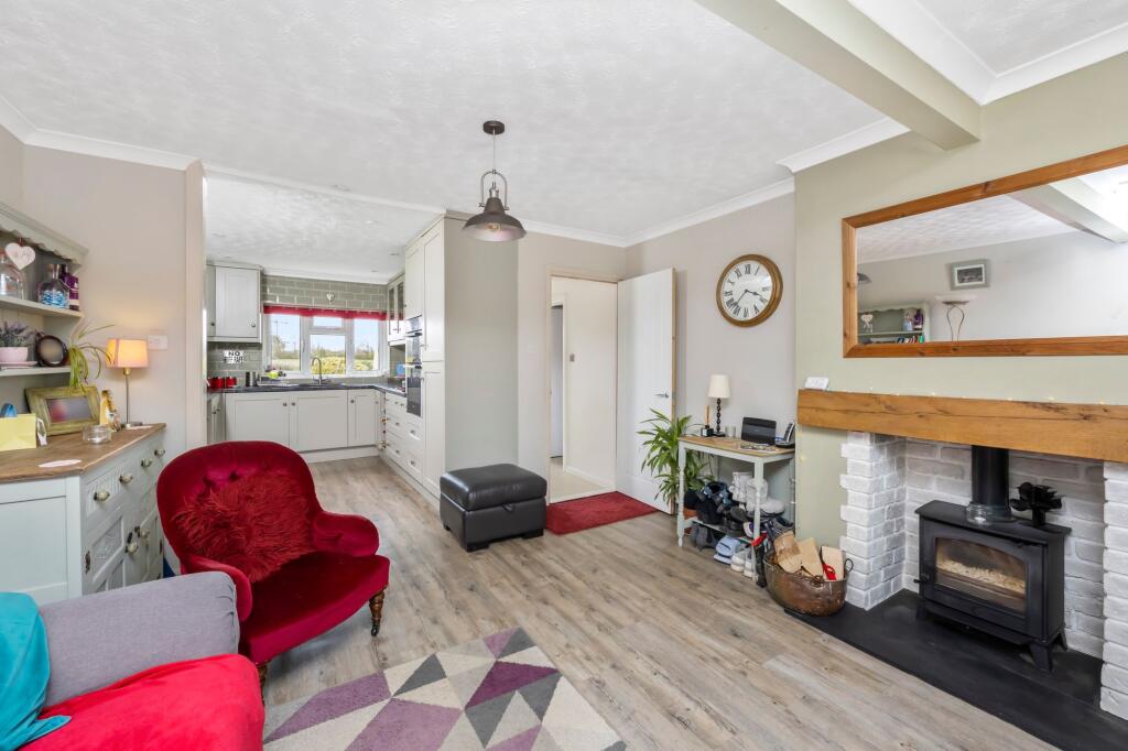 Kitchen/Dining