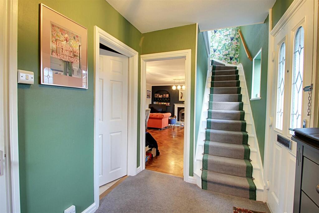 Hallway.jpg