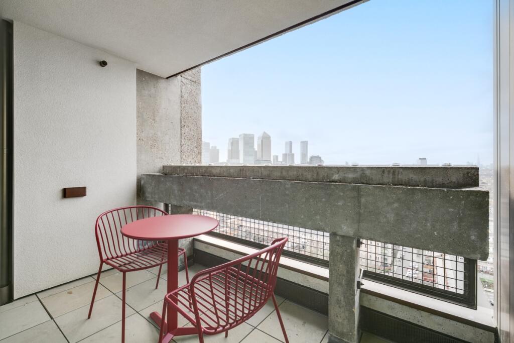 114-Balfron-Tower-12