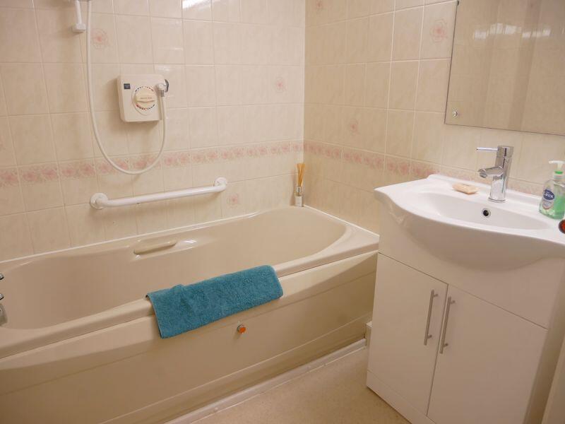 Photo 4