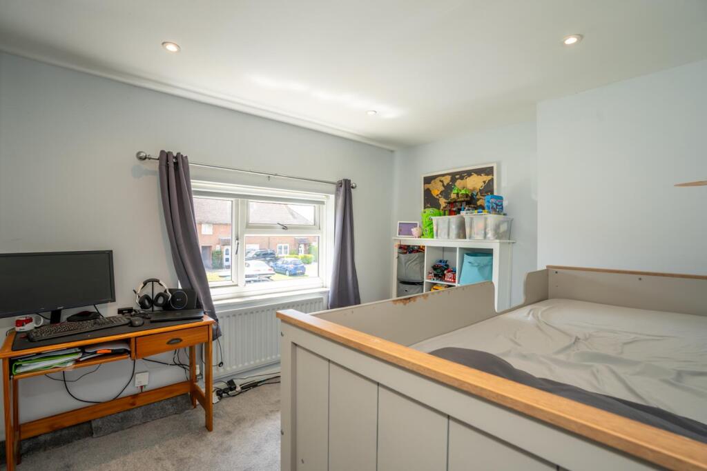 7 Bedroom 2.jpg