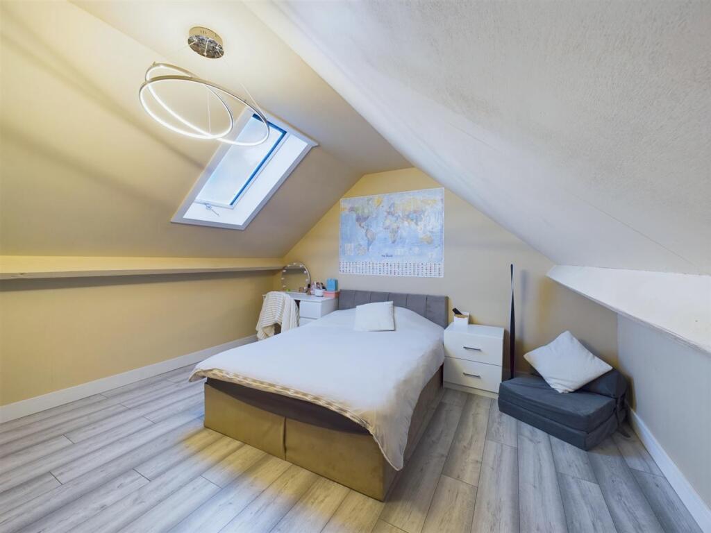Occasional loft room: