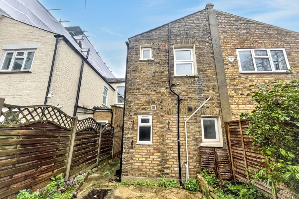 Flat A, 25 Trevor Road, Wimbledon, London, SW19 3PW