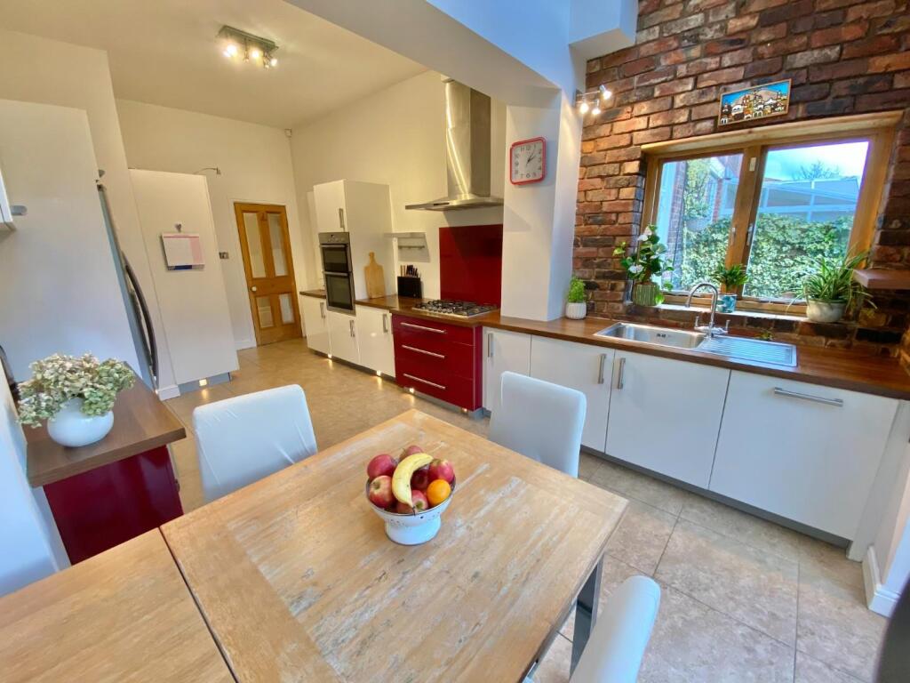 Breakfast Kitchen