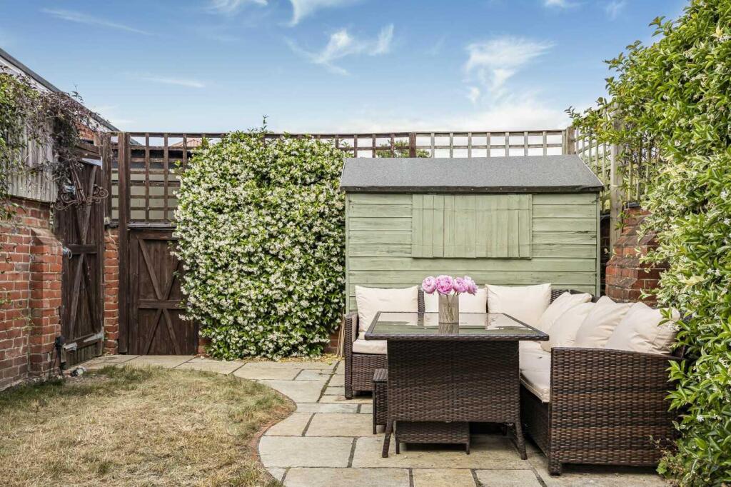 Garden with shed and rear gate