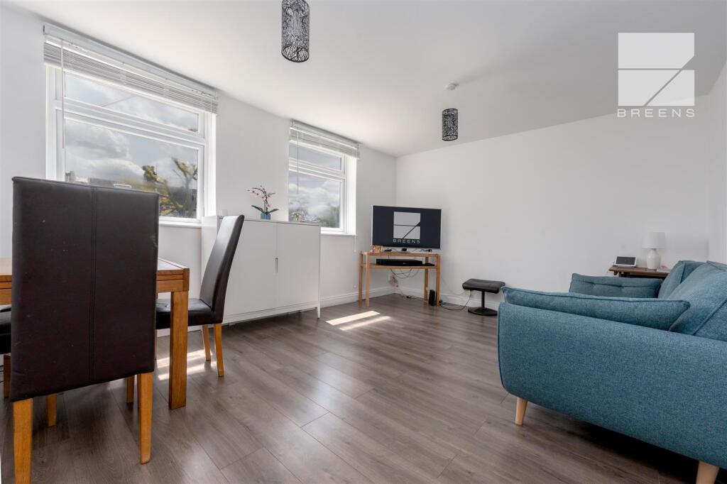 74b Wallwood Road_0001.jpg