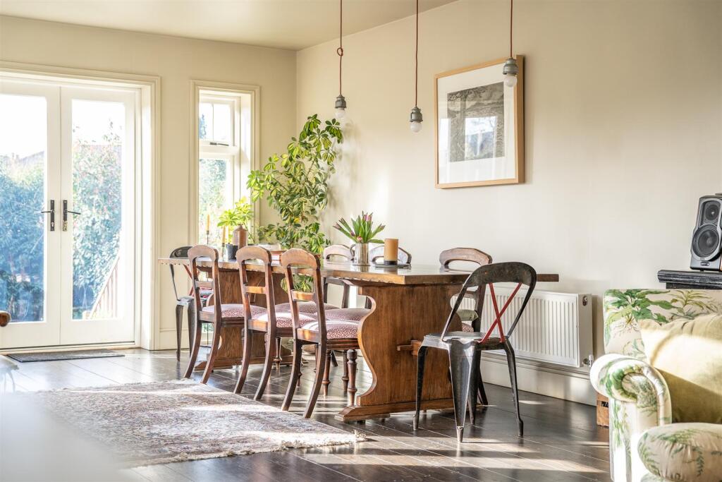 Dining Room Aspect 11