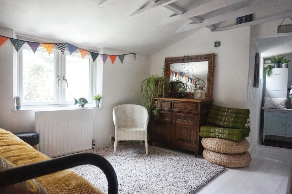 Snug Area / Potential Bedroom 3