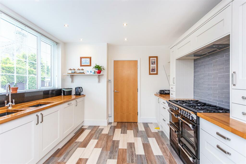 398 Holcombe Road-18.jpg