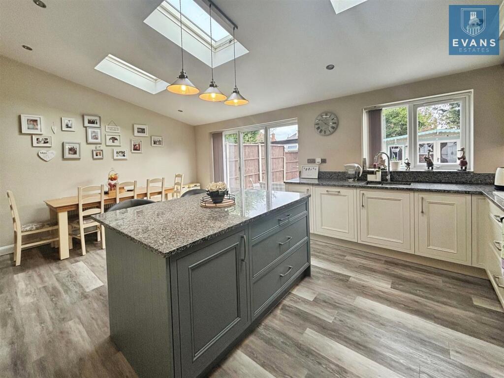 Kitchen Diner