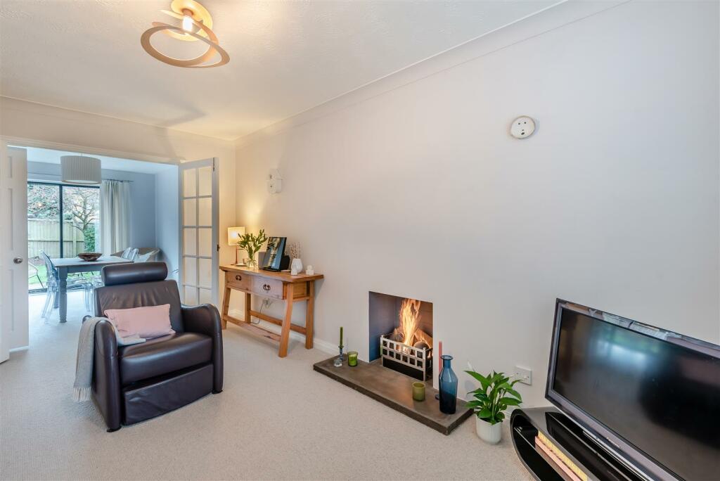 8625363-interior02.jpg